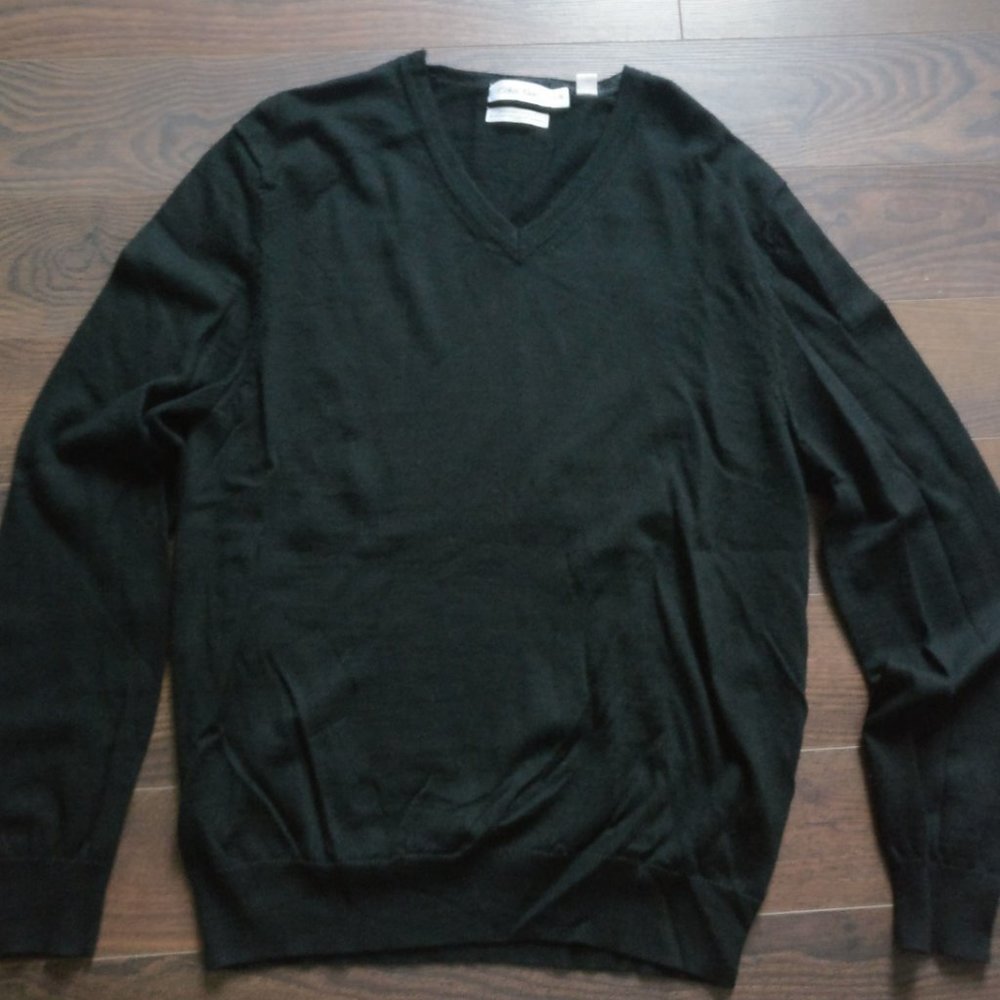 Calvin Klein V-Neck Sweater - Merino Wool - XL